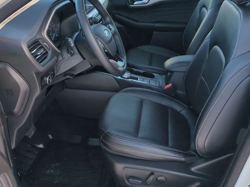 Used 2022 Ford Escape SEL image 17