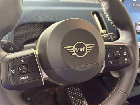 Used 2025 MINI Cooper Countryman S w/ Comfort Package Max image 22