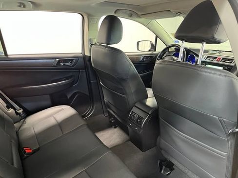 Used 2016 Subaru Outback 2.5i Limited AWD/4WD image 14
