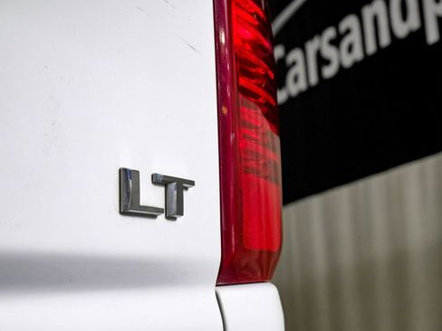 Used 2024 Chevrolet Silverado 2500 LT w/ Safety Package image 46