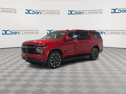 New 2026 Chevrolet Suburban RST w/ Comfort Package AWD/4WD image 4