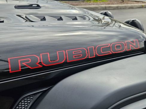 Used 2022 Jeep Wrangler Unlimited Rubicon image 28