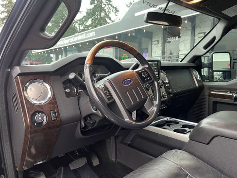 Used 2014 Ford F250 Platinum AWD/4WD image 25