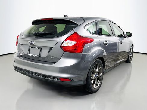 Used 2014 Ford Focus SE w/ Equipment Group 201A image 4