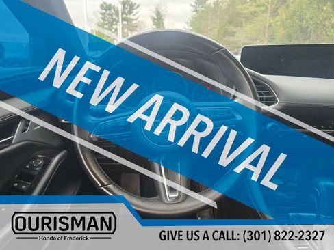 Used 2024 MAZDA MAZDA3 Hatchback w/Premium Plus Pkg image 13