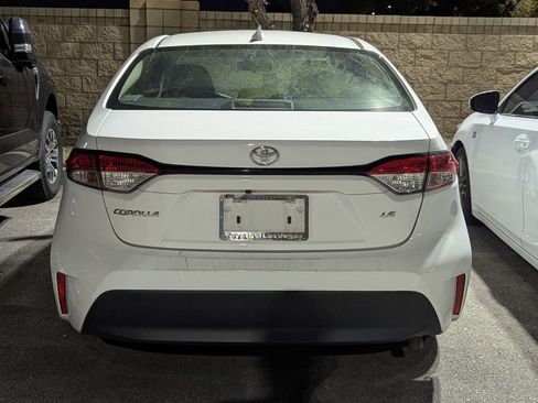 Used 2023 Toyota Corolla LE FWD image 5