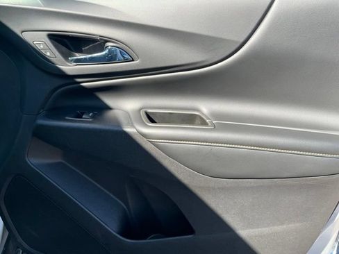 Used 2018 Chevrolet Equinox Premier AWD/4WD image 29