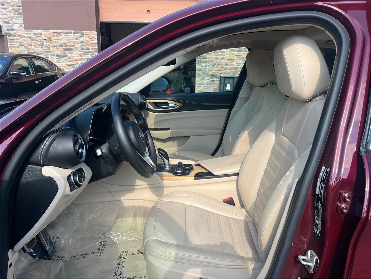 Used 2019 Alfa Romeo Giulia Ti w/ Quick Order Package 22X Lusso AWD/4WD image 9