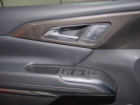 Certified 2025 Chevrolet Traverse High Country image 11