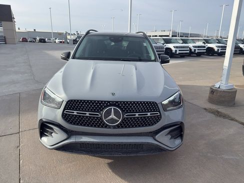 Used 2025 Mercedes-Benz GLE 350 4MATIC image 2