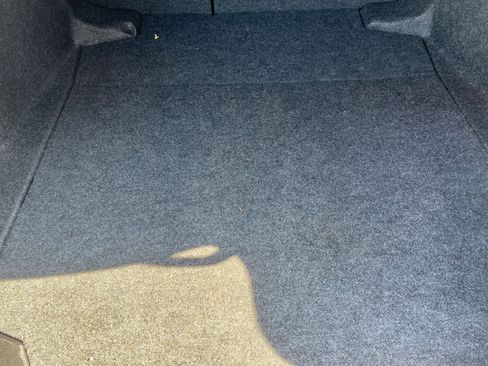 Used 2025 Toyota Corolla LE image 29