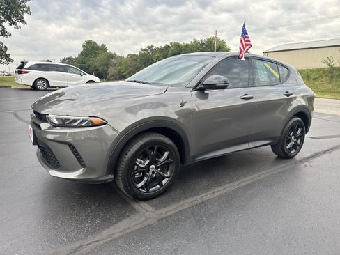 Used 2024 Dodge Hornet GT AWD/4WD image 2