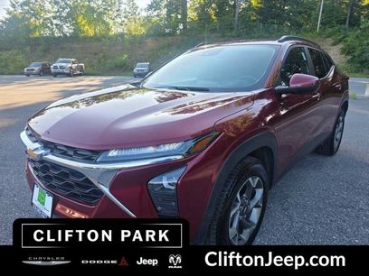 Used 2025 Chevrolet Trax LT