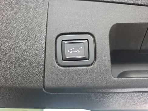 Used 2019 Cadillac XT5 Premium Luxury AWD/4WD image 13