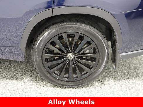 Certified 2023 Toyota Highlander XSE image 10