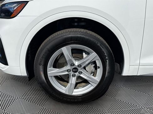 Certified 2023 Audi Q5 2.0T Premium w/ Convenience Package AWD/4WD image 33