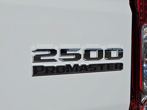 New 2026 RAM ProMaster 2500 w/ Quick Order Package 22G SLT FWD image 7