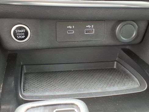 Used 2021 Nissan Rogue SV image 13