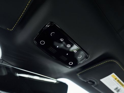 Used 2023 Ferrari SF90 Stradale image 75