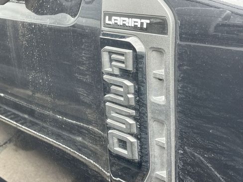 Used 2024 Ford F350 Lariat w/ Black Appearance Package AWD/4WD image 5