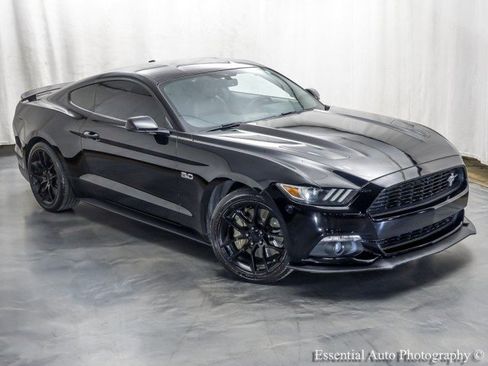 Used 2017 Ford Mustang GT Premium w/ Equipment Group 401A RWD image 5
