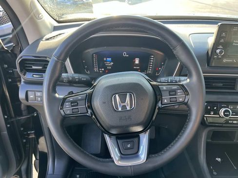 Used 2023 Honda Pilot Elite image 17