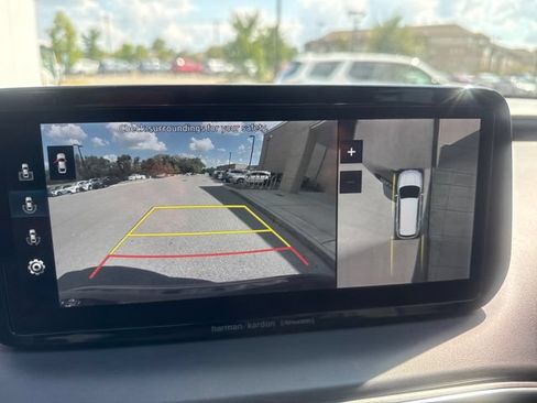Used 2021 Hyundai Santa Fe Calligraphy AWD/4WD image 17