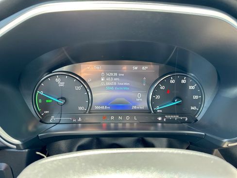 Used 2022 Ford Escape SE FWD image 12