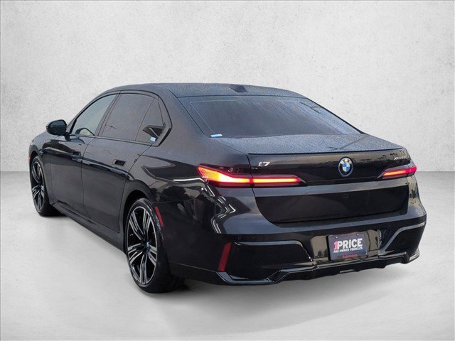Certified 2023 BMW i7 xDrive60 AWD/4WD image 8