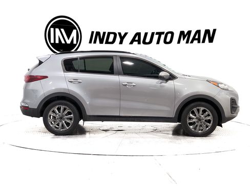 Used 2021 Kia Sportage S w/ S AWD Premium Package image 3
