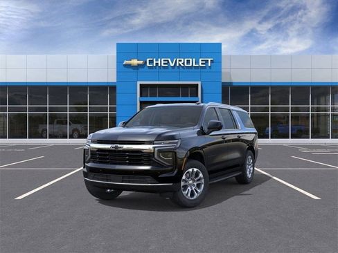 New 2026 Chevrolet Suburban LS image 8