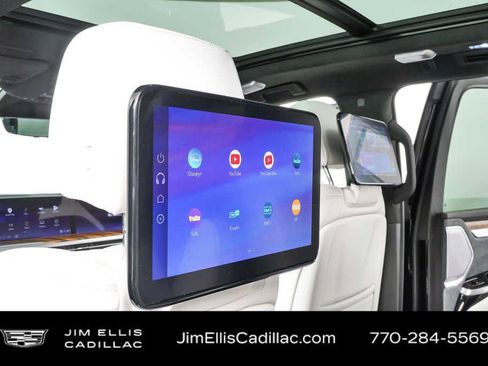 Certified 2026 Cadillac Escalade Platinum Sport w/ LPO, ONYX Package AWD/4WD image 20