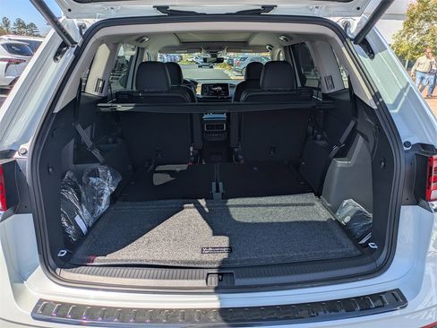 New 2026 Volkswagen Atlas SE image 14