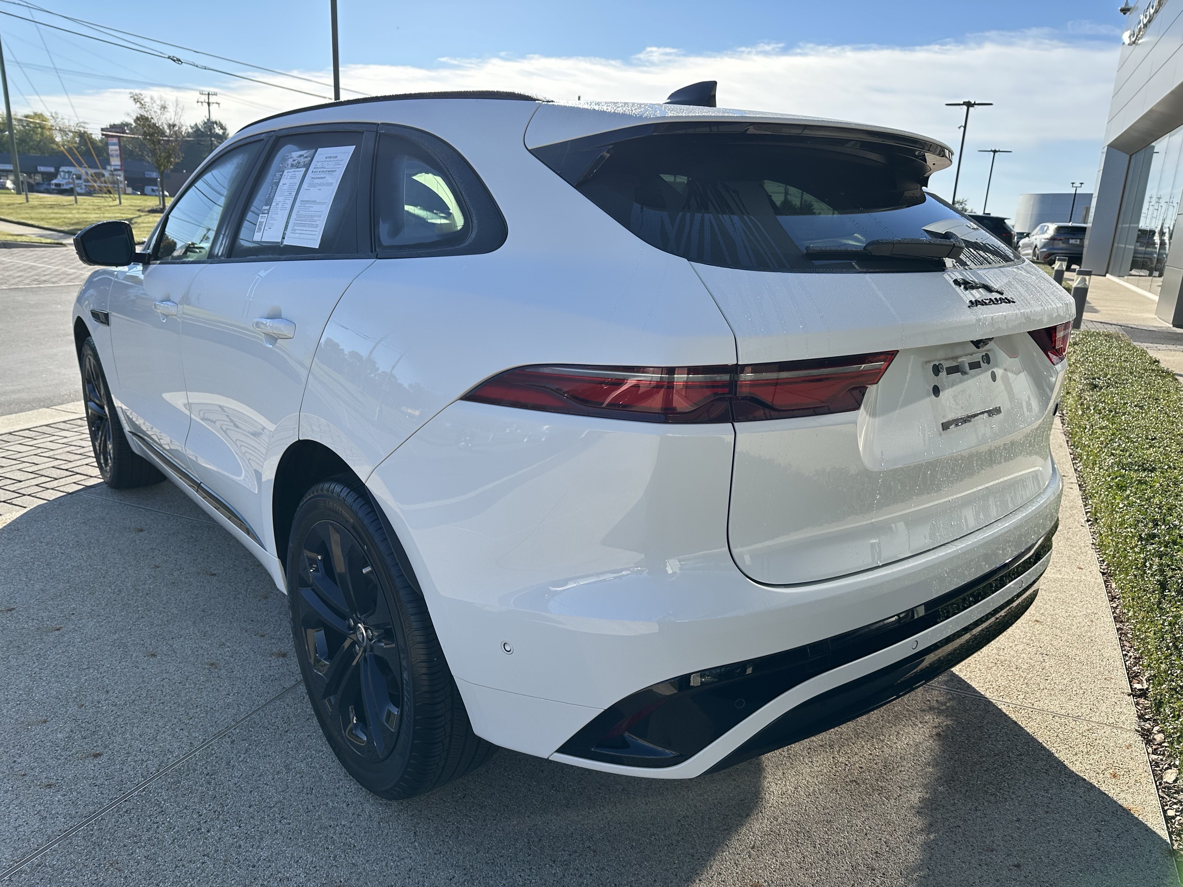 Certified 2026 Jaguar F-PACE R-Dynamic S AWD/4WD image 5