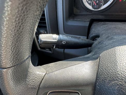 Used 2013 RAM 1500 Express AWD/4WD image 31