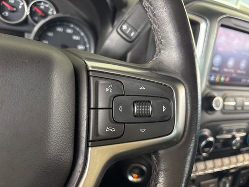 Used 2021 Chevrolet Silverado 1500 LT Trail Boss w/ Convenience Package II AWD/4WD image 27