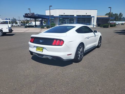 Used 2017 Ford Mustang Premium RWD image 5