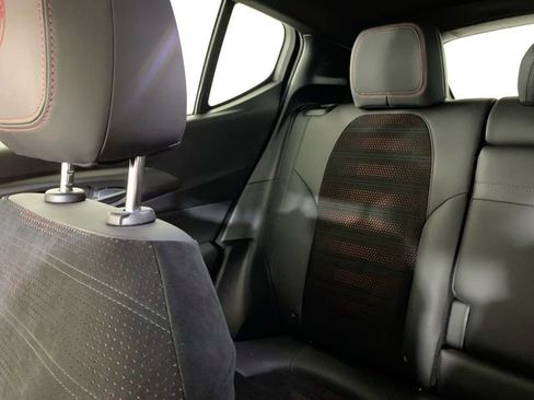 Used 2024 Alfa Romeo Tonale Veloce image 12