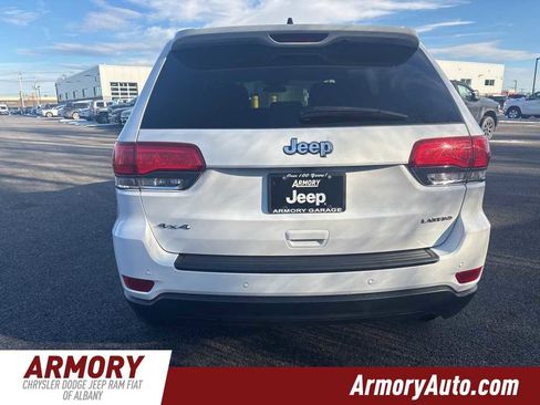 Used 2019 Jeep Grand Cherokee Laredo image 5