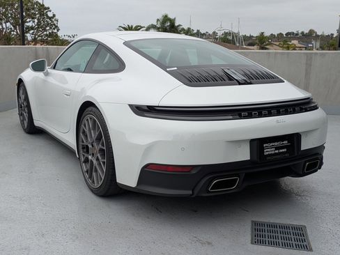 Certified 2025 Porsche 911 Carrera image 3