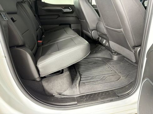 Used 2022 GMC Sierra 1500 SLT image 16