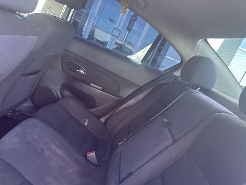 Used 2013 Chevrolet Cruze LT image 10