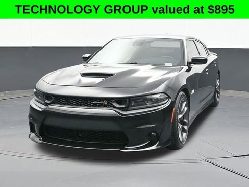 Used 2023 Dodge Charger Scat Pack w/ Technology Group image 2