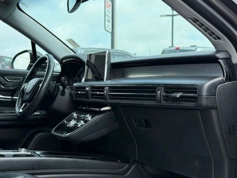 Used 2021 Lincoln Corsair FWD w/ Equipment Group 101A image 17