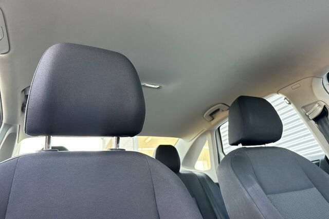 Used 2019 Volkswagen Jetta SE FWD image 16
