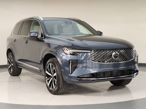 New 2026 Volvo XC90 B5 Core AWD/4WD image 7