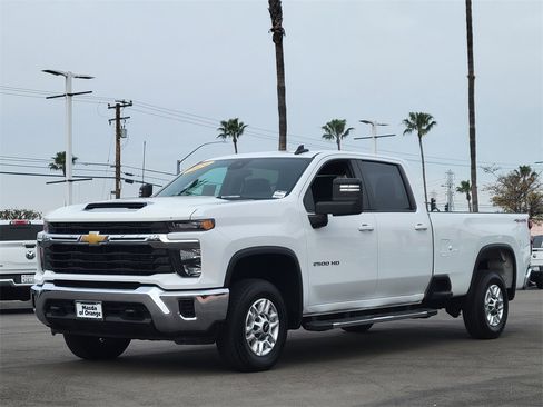 Used 2024 Chevrolet Silverado 2500 LT image 34
