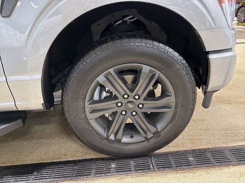 Used 2023 Ford F150 Lariat w/ Equipment Group 502A High AWD/4WD image 17