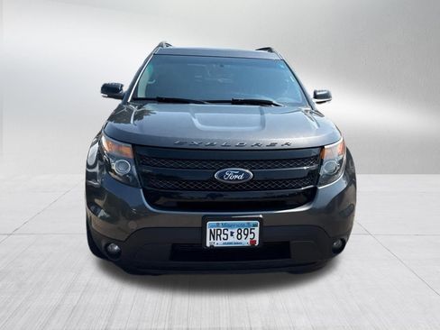 Used 2015 Ford Explorer Sport w/ Equipment Group 401A AWD/4WD image 2
