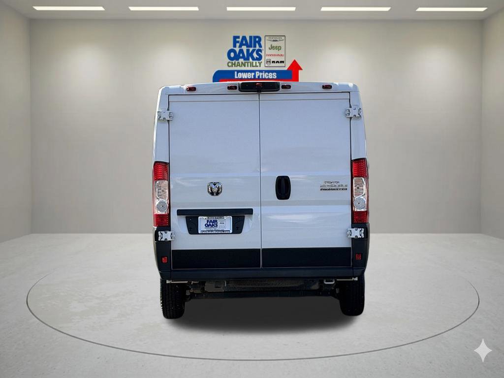 Used 2025 RAM ProMaster 2500 w/ Convenience Group FWD image 8
